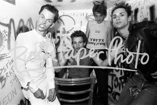 The Screamers by Chester Simpson