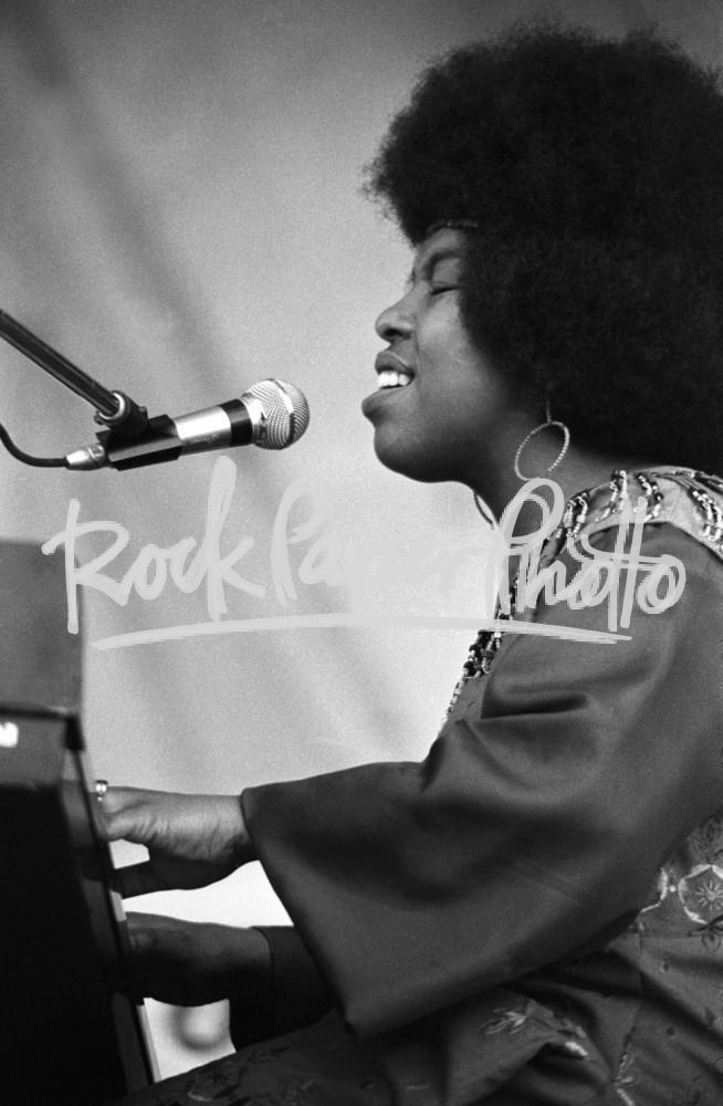 Roberta Flack by Thomas Copi