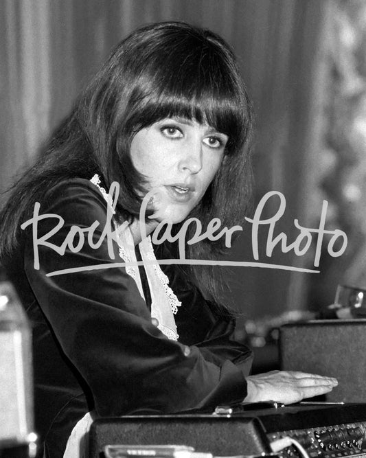 Grace Slick by Ron Pownall