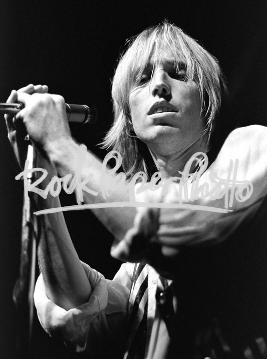 Tom Petty by Ron Pownall