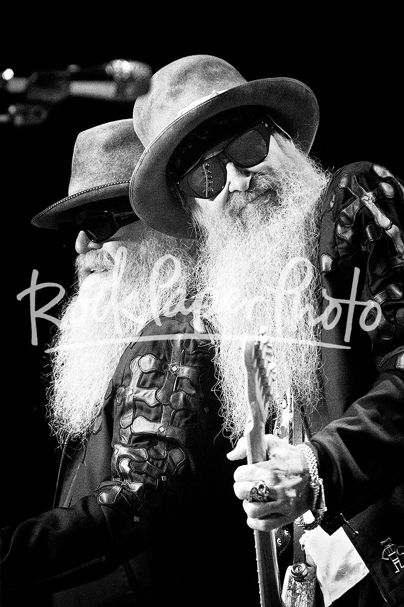 ZZ-Top by Jérôme Brunet