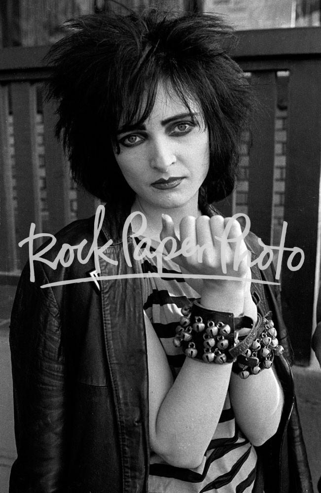 Siouxsie Sioux by Chester Simpson