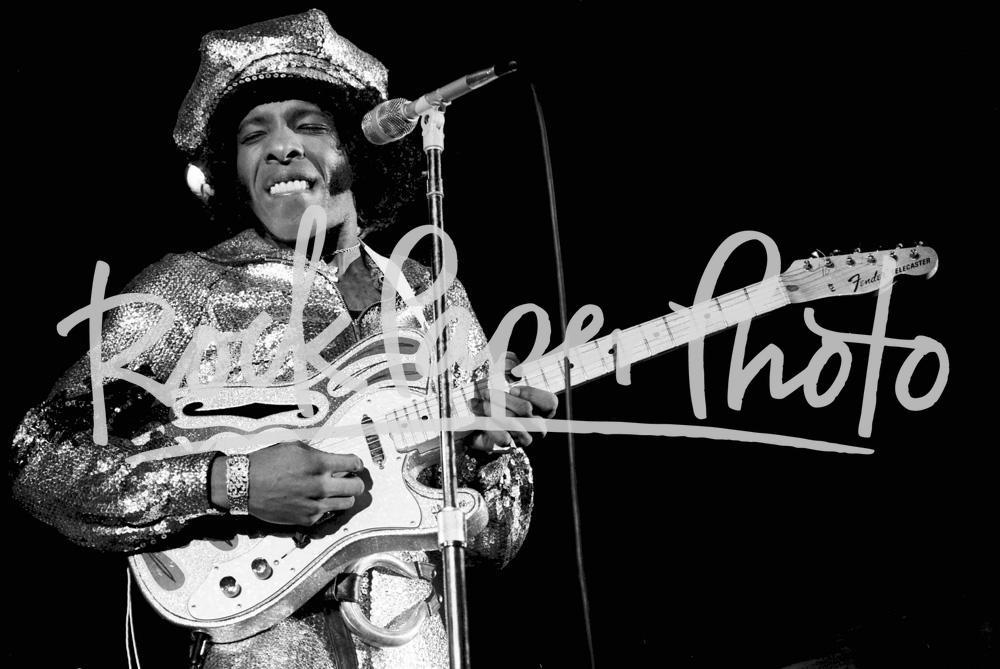 Sly Stone by Neil Zlozower